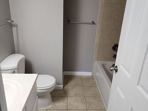 5th image of 1425 Willow Brook Cove Ct Unit 10