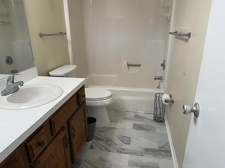 4 E Lake Vista Trl #202 — Photo 8