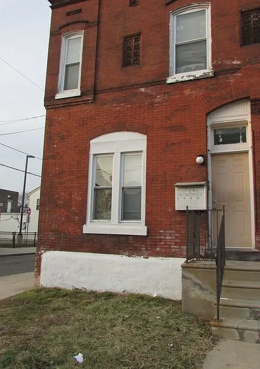 4049 Haverford Ave #2