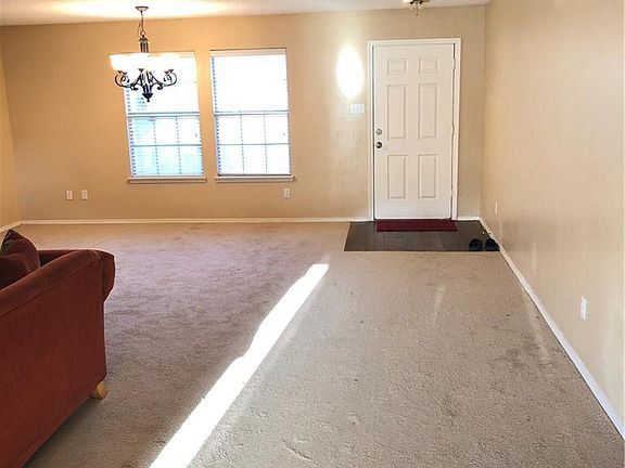 4th image of 4509 Sunny Brook Dr