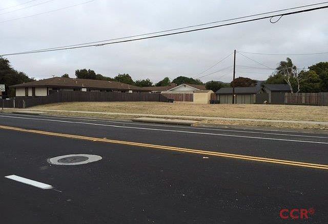 2nd image of 1404 W College Ave