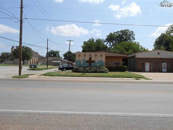 4th image of 306 S Avenue D