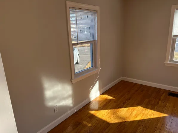 (undisclosed Address), Manchester, NH 03104