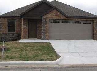 2644 N Sierra Ave, Fayetteville, AR 72703