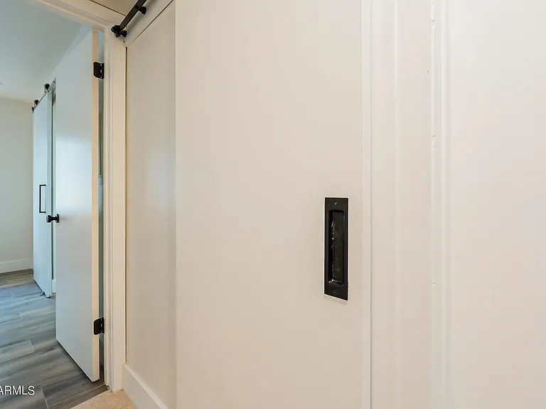 1820 E Morten Ave #117 — Photo 26