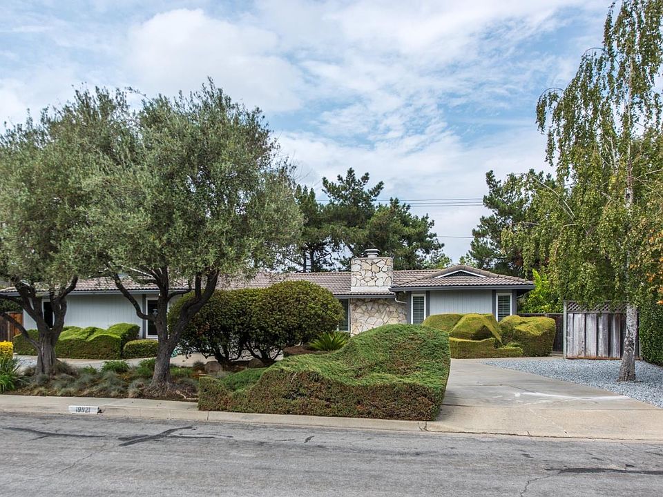 1st image of 19921 Saraglen Ct