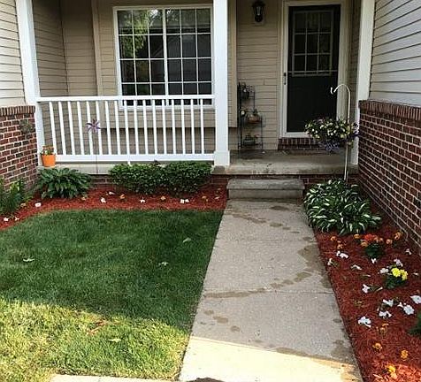 3rd image of 387 Woodfield Square Ln
