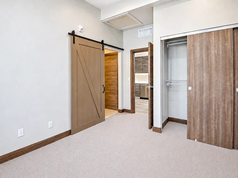 Chambers Lofts — Photo 14