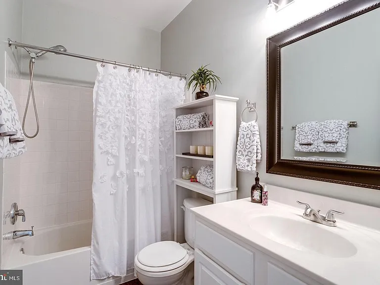 6485 Sutcliffe Dr — Photo 49