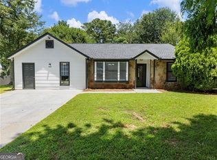 919 Country Oaks Ct, Lawrenceville, GA 30044