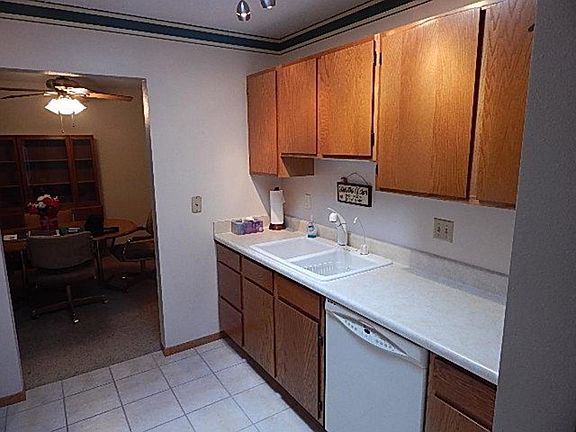 2nd image of 250 Freemont Ave SE APT 133