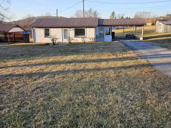 308 Miller St, Livingston, TN 38570