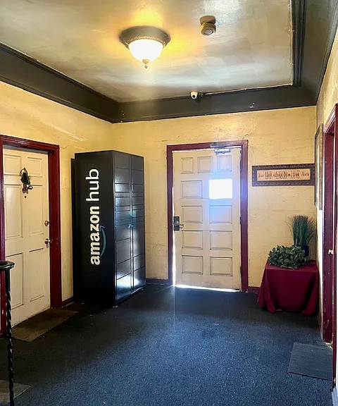 2329 Crenshaw Blvd — Photo 7