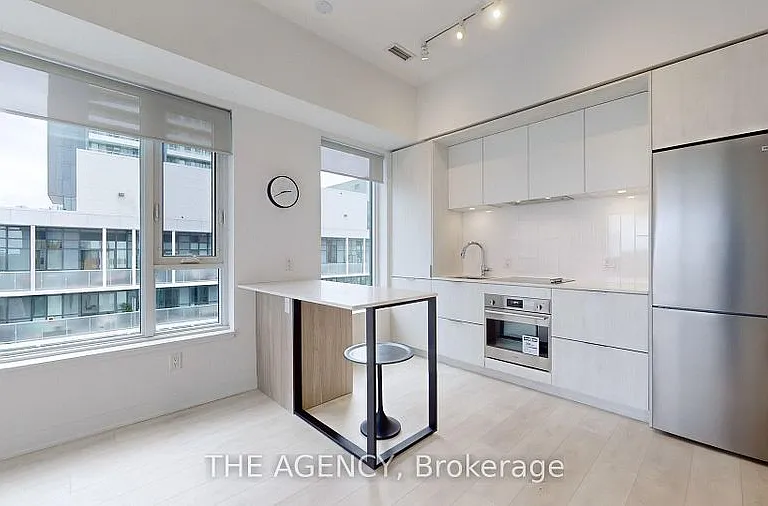 35 Tubman Ave #Penthouse 1115 — Photo 35