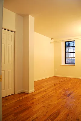 Rented by Bohemia Realty Group | media 19