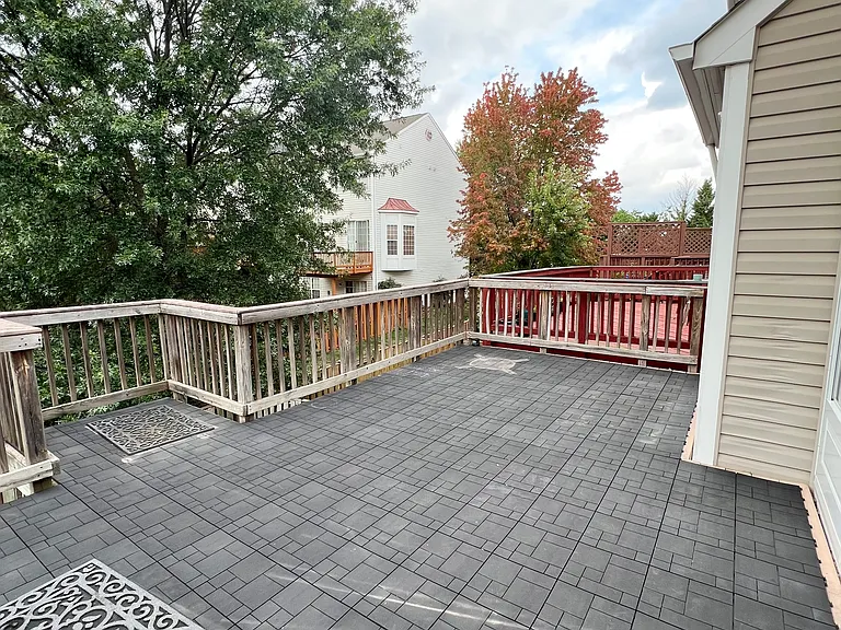 22464 Maison Carree Sq — Photo 26