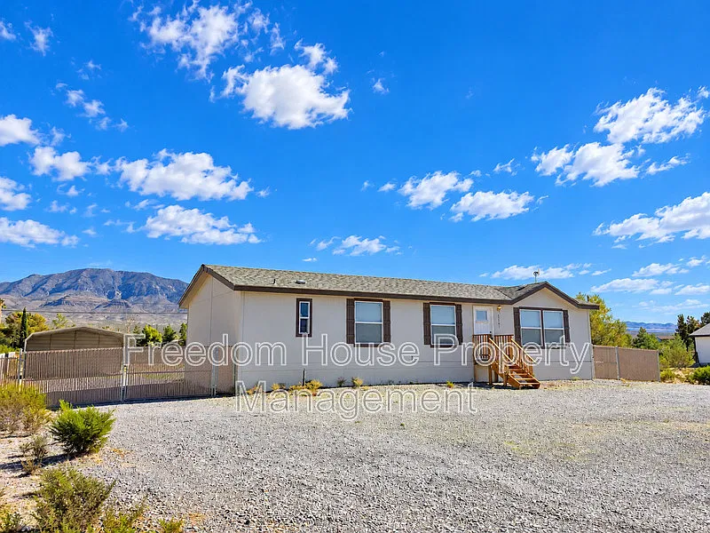 2 bed, 2.0 bath, 1217 sqft, $1,496 — Photo 1