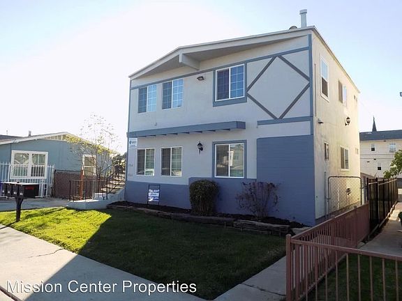 3rd image of 3762 41st St