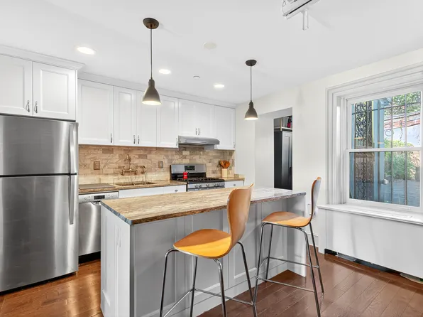 289 Putnam Avenue image 5 of 14