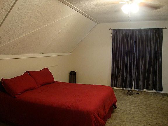  Spacious Master Bedroom