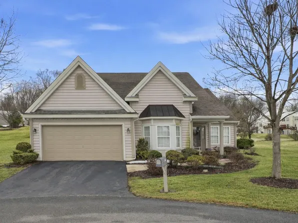 309 Charleston Ln, Wyomissing, PA 19610