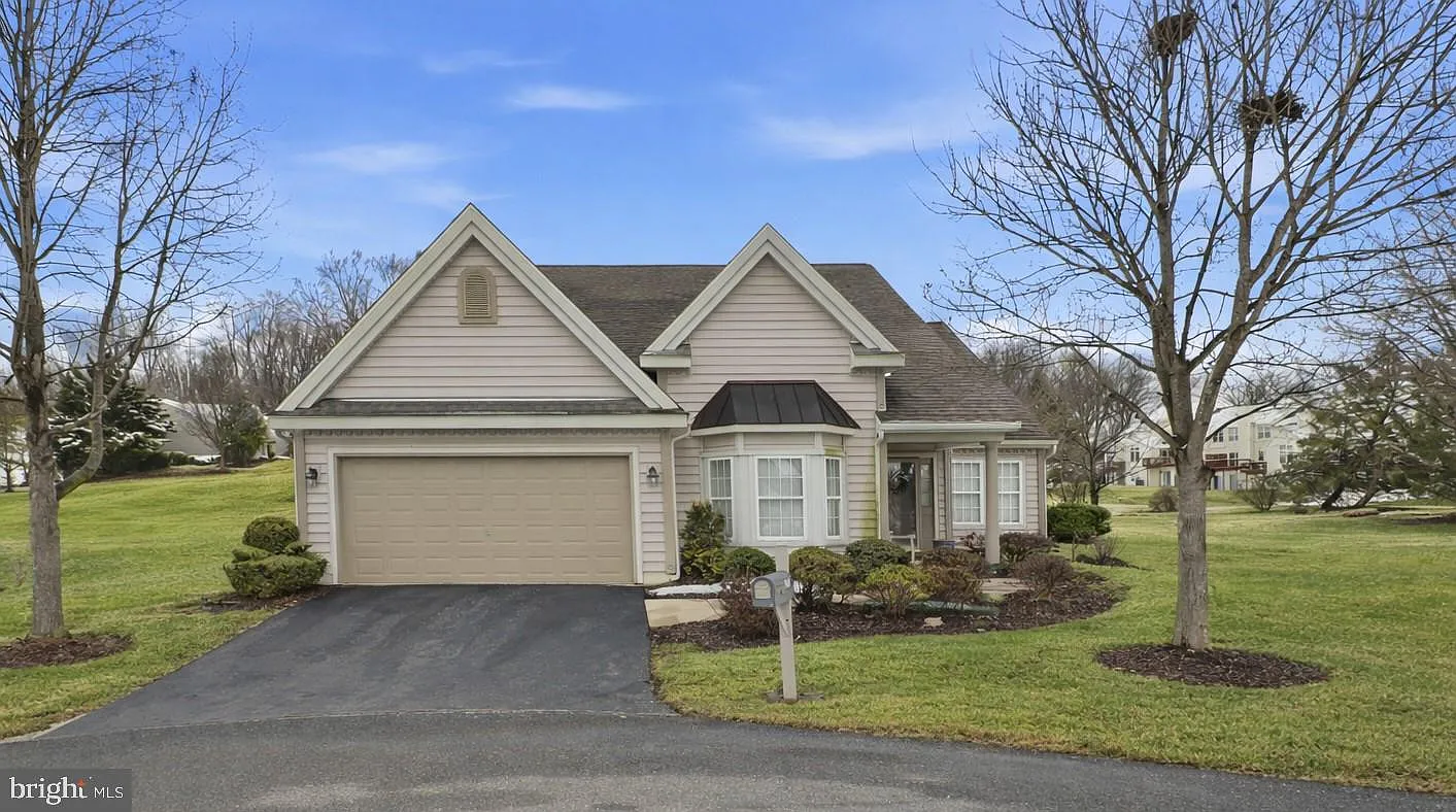 309 Charleston Ln photo 1