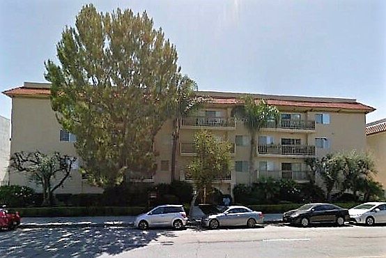 1st image of 5400 Lindley Ave Unit 203