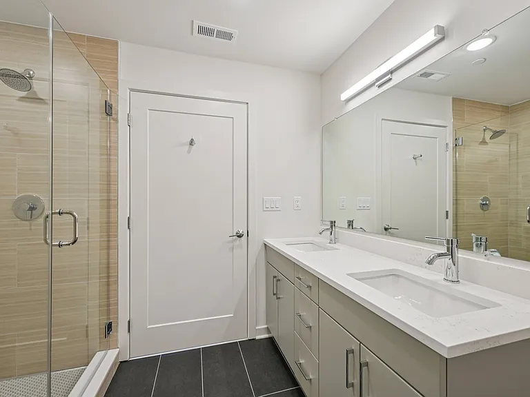 The Jordan Residences — Photo 66