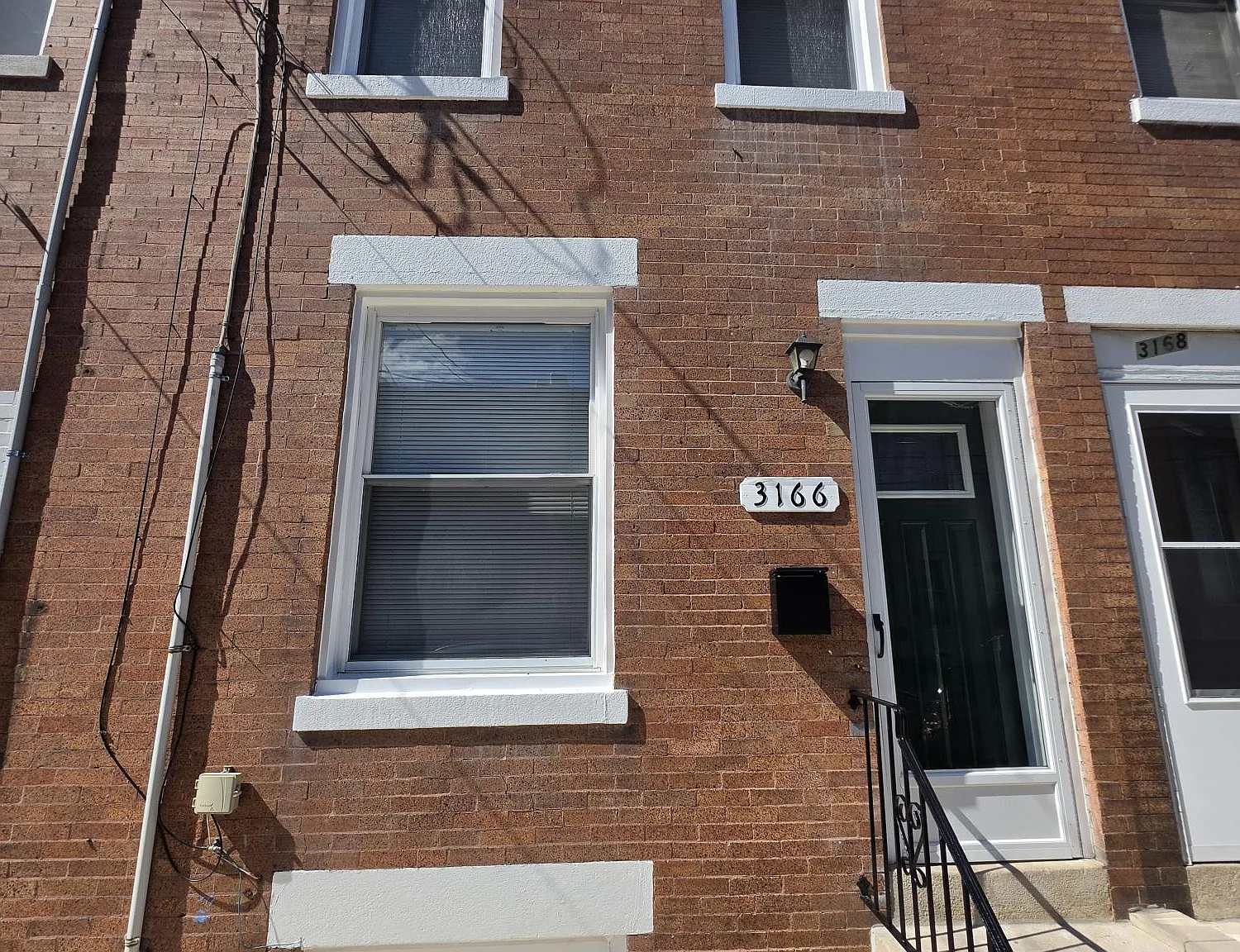 2 bed, 868 sqft, $1,500 — Photo 1