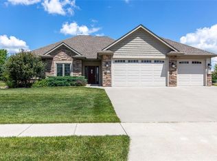 1102 Dakota Ct, Nevada, IA 50201
