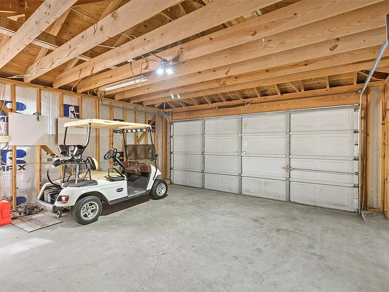 117 E Park Dr — Photo 27