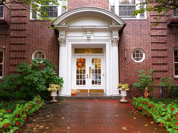 117-01 Park Ln S #D4a, Kew Gardens, NY 11415