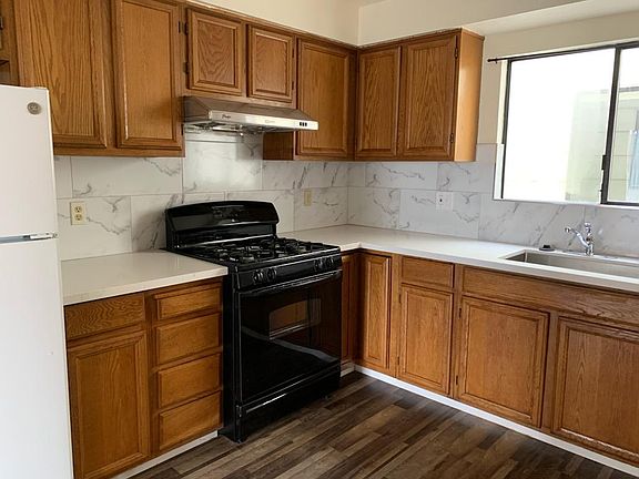 3rd image of 770 41st Ave