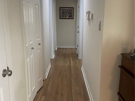 5th image of 335 De Laura Dr