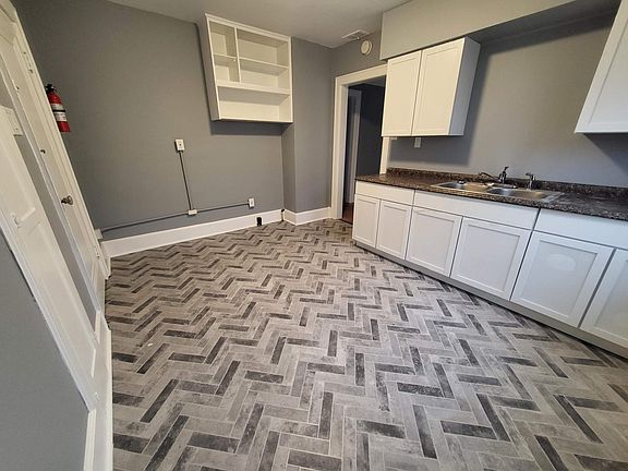 2nd image of 3503 Bedford St #2