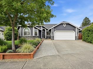 6183 Marsi Ct, Windsor, CA 95492