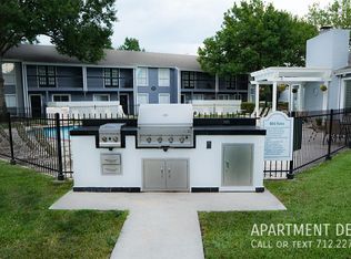 11006 Gatesden Dr #817, Tomball, TX 77377