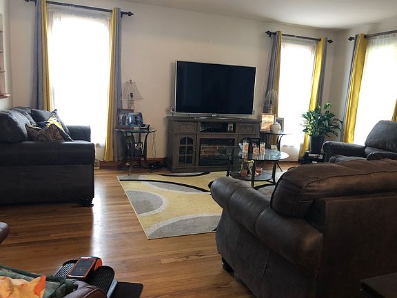 5th image of 2424 Erie St