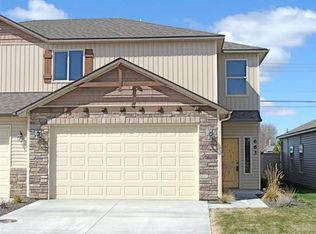 663 Blue Pine Ln, Boise, ID 83709