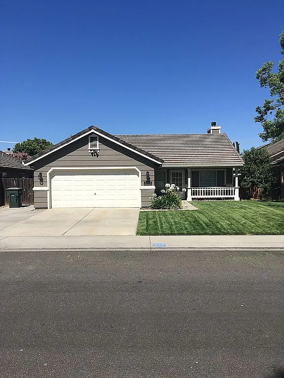 5317 Avante Ln photo 1