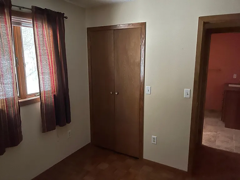 144 Acorn Dr — Photo 38