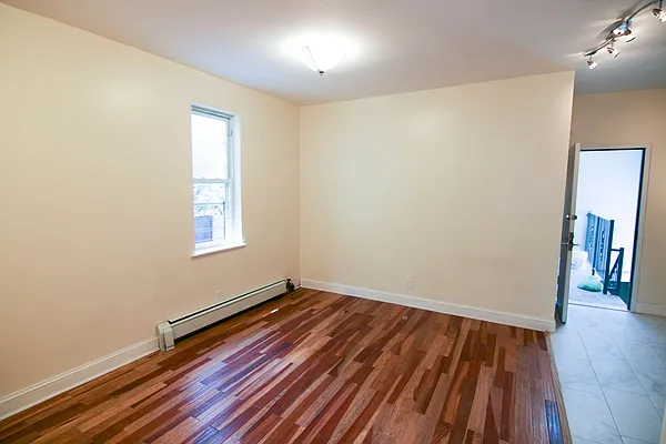 Rented by Target Realty Group | media 20