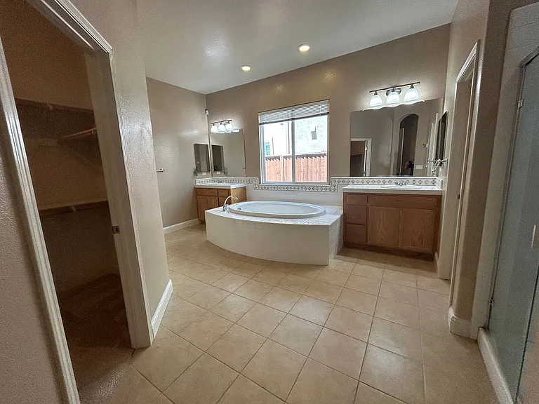 685 Stetson Dr — Photo 24