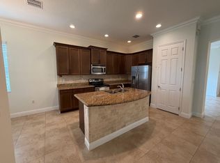 2824 Bellarosa Cir, Royal Palm Beach, FL 33411