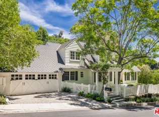 610 Cascada Way, Los Angeles, CA 90049