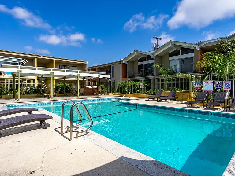 Molokai Apartments! — Photo 13