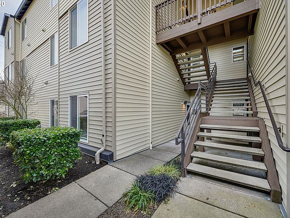 3rd image of 5264 NE 121st Ave APT 263