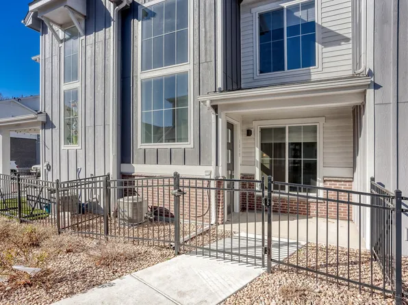 1830 S Poplar Ct, Denver, CO 80224