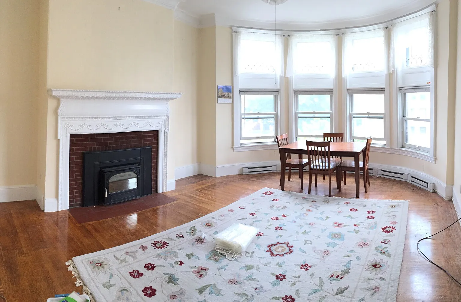 2 bed, 934 sqft, $3,600 — Photo 1