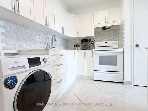 4645 Jane St #909, Toronto, ON M3N 2K9